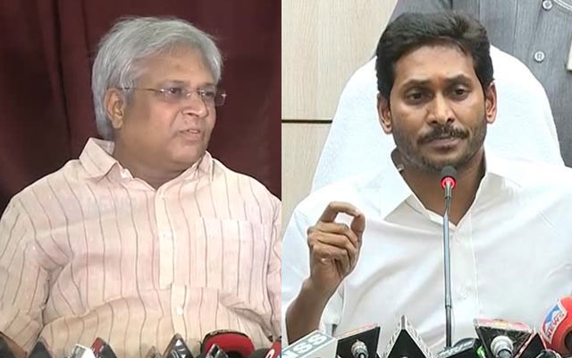 జగన్ కు మంటపుట్టిస్తున్న ఉండవల్లి..జగన్ జైలుకు వెళితే..?