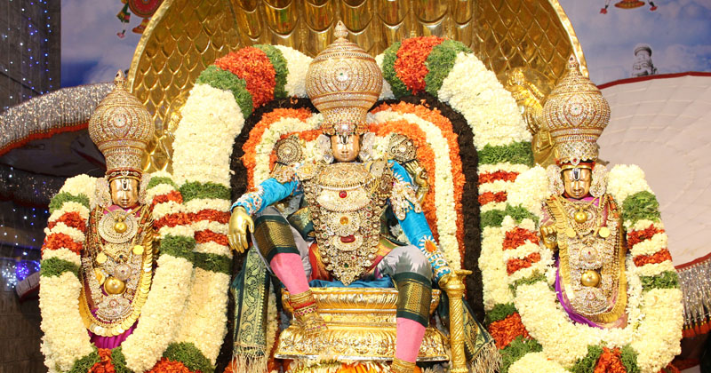 పెద్దశేష వాహనంపై శ్రీవేంకటేశ్వరుడు !