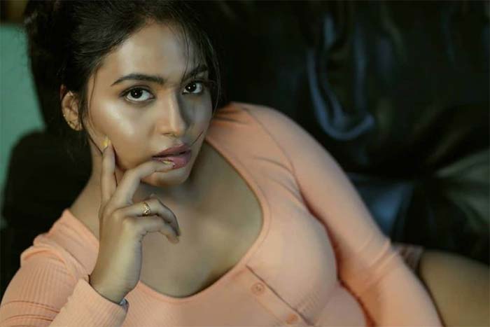 unknown facts about bigg boss 4 contestant dethadi harika alekhya