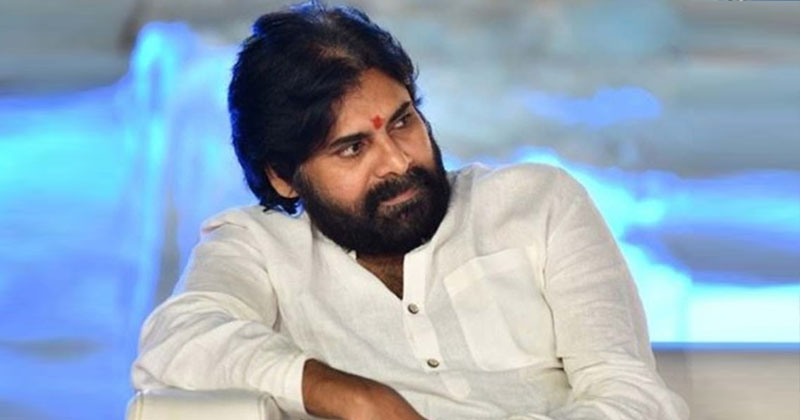 పవన్ ఏం తప్పు చేశాడని ఆవిడ అంతలా తిట్టి పోసింది ?