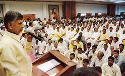 జేసీ, భూమా ఫ్యామిలీలను దూరం పెట్టిన చంద్రబాబు