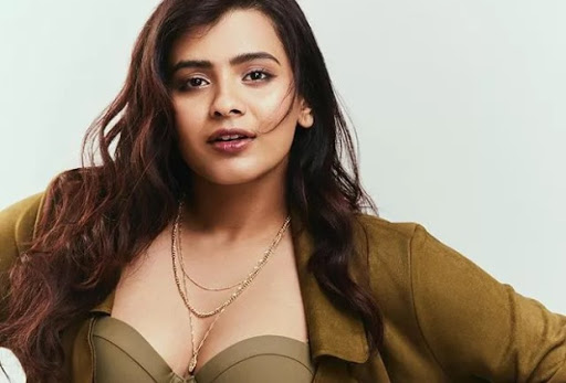 హాట్ బ్యూటీ హెబ్బా పటేల్ గేర్ మార్చింది.. మళ్ళీ అందుకు సిద్దం అట..?