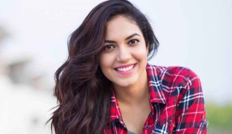 మెల్లగా ట్రాక్ ఎక్కిన రీతువర్మ.. ఇన్నాళ్ళకి సాలీడ్ ప్రాజెక్ట్స్ పడ్డాయి ..!