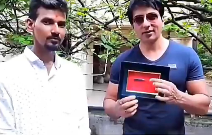 పెన్సిల్ ముల్లుపై సోనూసూద్ పేరు… మైక్రో ఆర్టిస్ట్ ప్రతిభను మెచ్చుకున్న సోనూసూద్