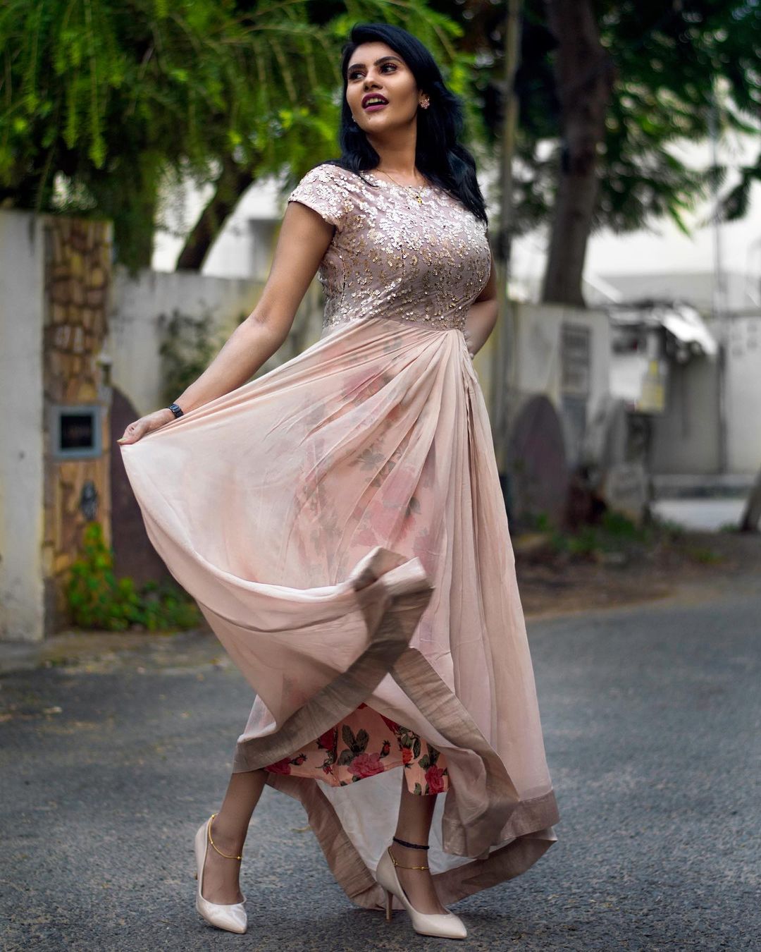 Nivisha Beautiful Pictures Nivisha Beautiful Pictures