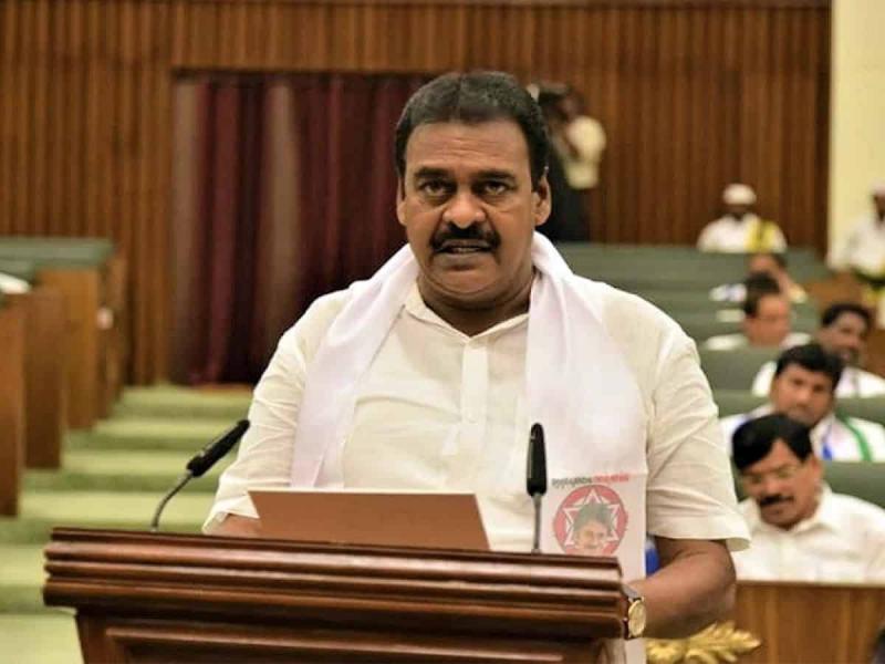 రాపాక వరప్రసాద్ రెండిటికి చెడ్డ రేవడిగా మారిపోయాడా ..?