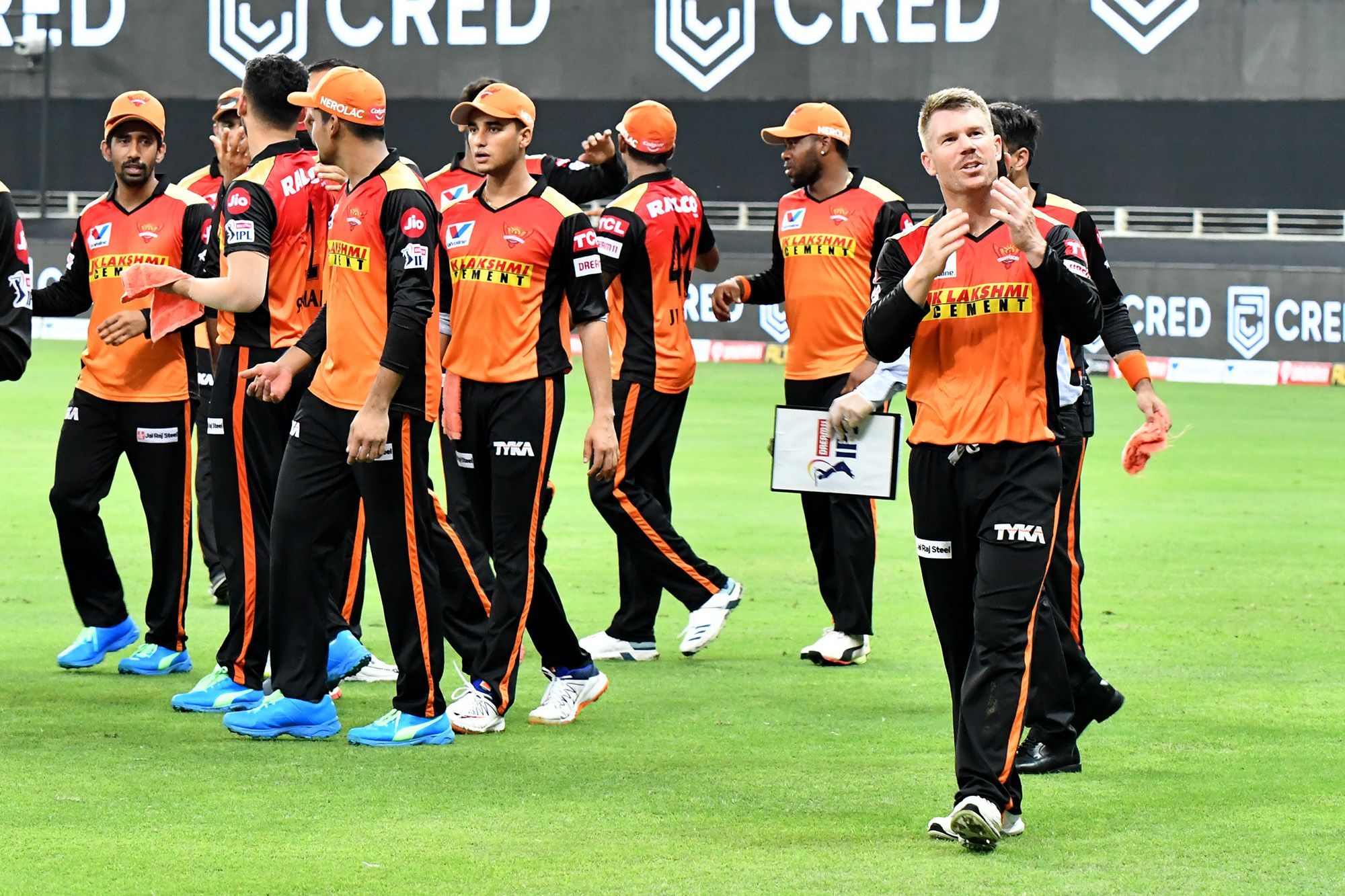 IPL 2020: సన్‌రైజర్స్‌కు గెలిచిన ఆనందం క్షణమైనా లేకపాయే.. అతడు ఆడటం డౌటేనంటా?