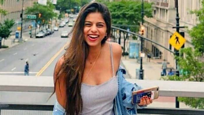 sharukh khan daughter suhana khan photos go viral