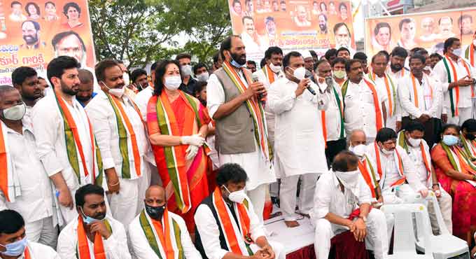 గాల్లో మేడలు కడుతున్న టి-కాంగ్రెస్ నేతలు