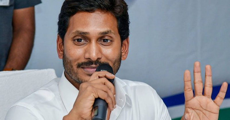 మీరు నోరెత్తకండి నాయనా.. అదే నాకు పదివేలు.. వైసీపీ నేతలకు జగన్ విజ్ఞప్తి ?