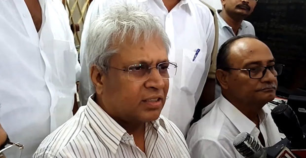 ఆ వర్గానికి ఉండవల్లి దూరమవుతున్నాడా..?