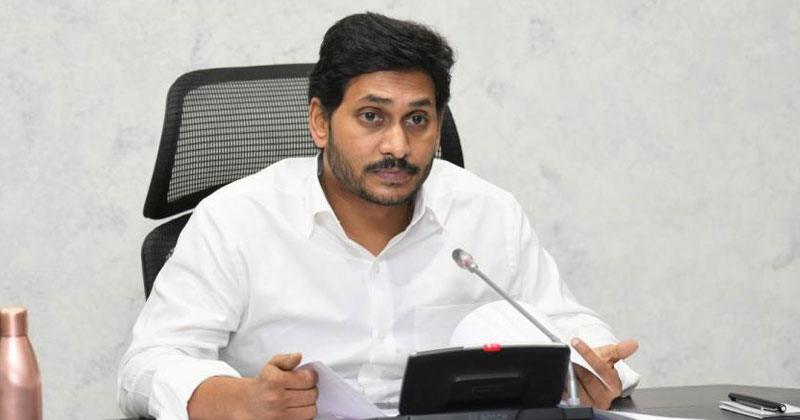 కేసీఆర్ 100 కోట్ల కథను చూసి జగన్‌కు ఏమైనా గుర్తొస్తే బాగుండు 