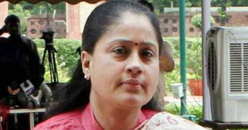 Vijayashanti should follow Revanth Reddy