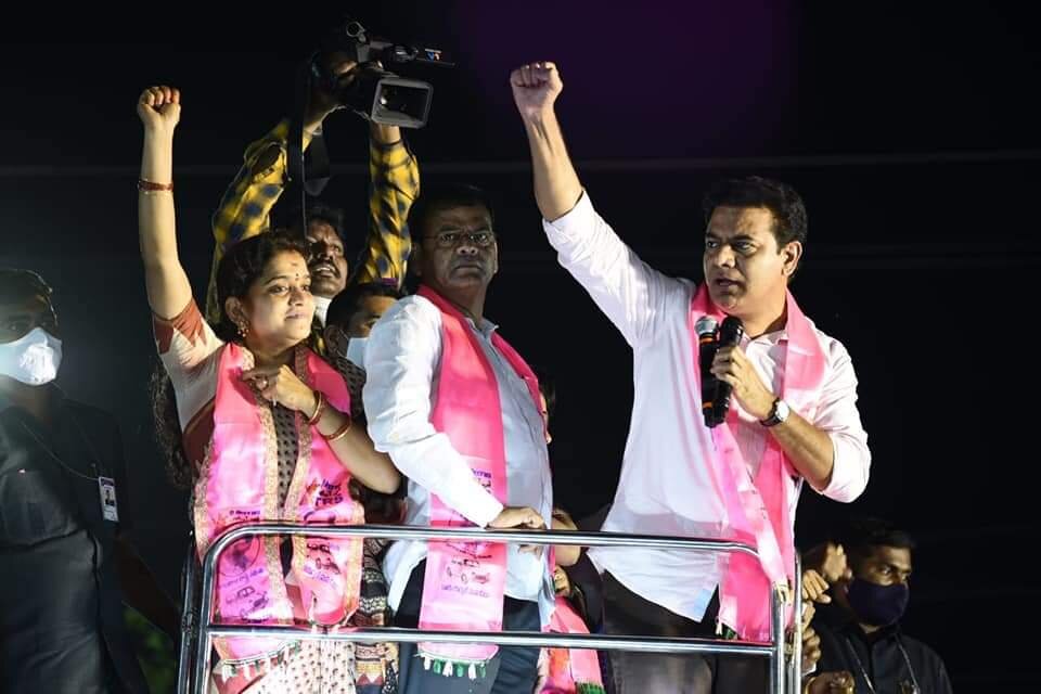 బీజేపీ పార్టీ మొత్తానికి గూబ గుయ్యమనిపించిన కేటీఆర్