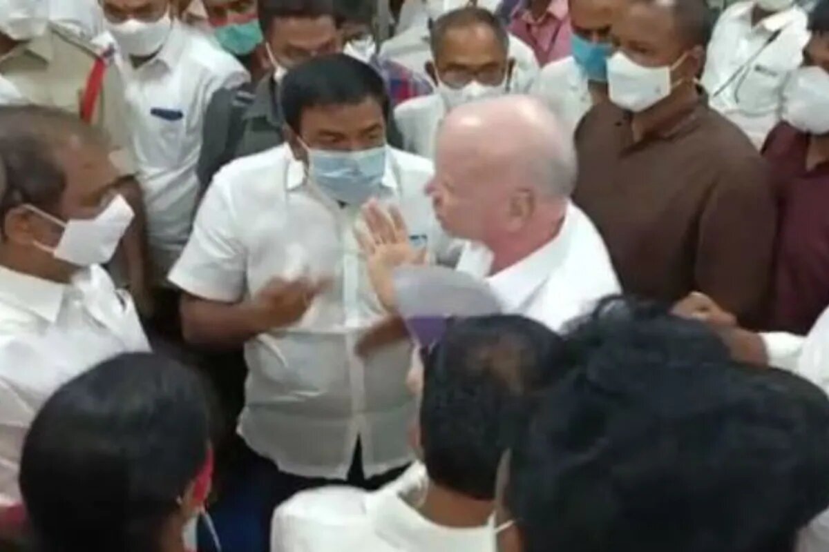 వైసీపీలో ఎంపీ పిల్లి సుభాష్ చంద్రబోస్ ఎమ్మెల్యే ద్వారంపూడి చంద్రశేఖర్ రెడ్డిల మధ్య భగ్గుమన్న రగడ