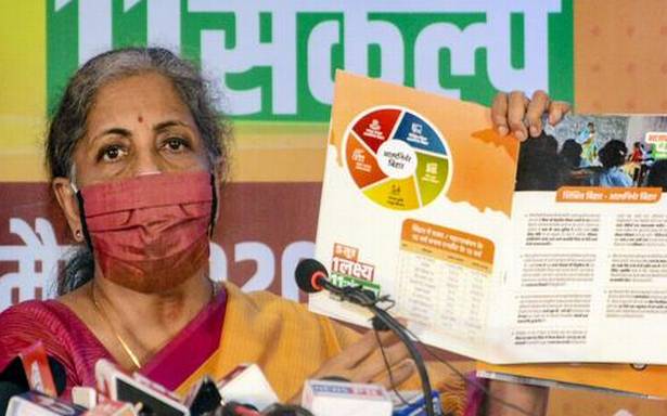 కరోనా వ్యాక్సిన్ ఫ్రీగా ఇవ్వొచ్చు క్లారిటీ ఇచ్చిన ఈసీ