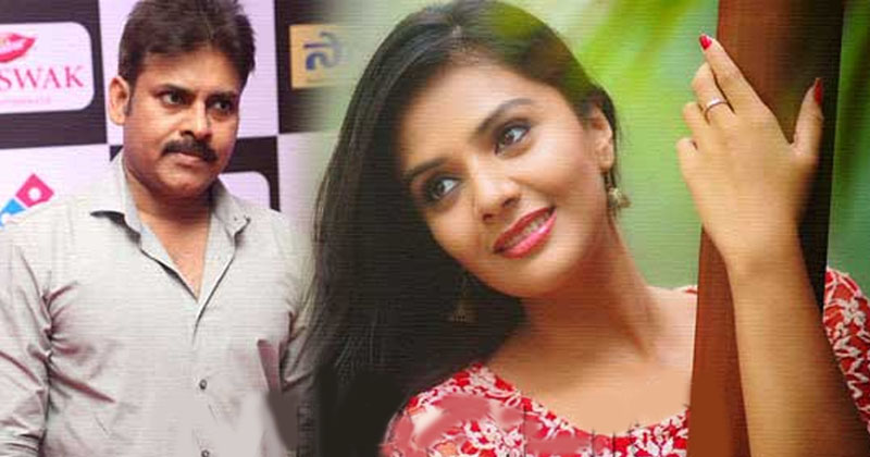 Sreemukhi Selfie WIth Pawan Kalyan In Vakeel saab Look