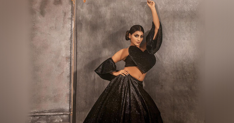 Yashika Aannand New HD Looks