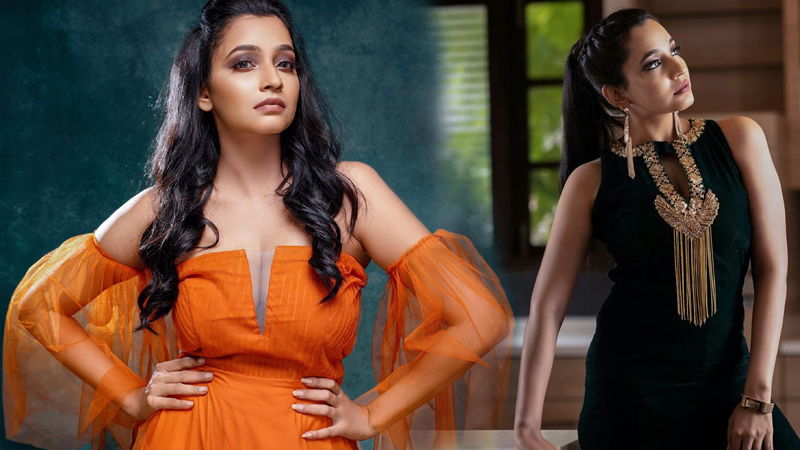 Abarnathi Beautiful Dress Looks