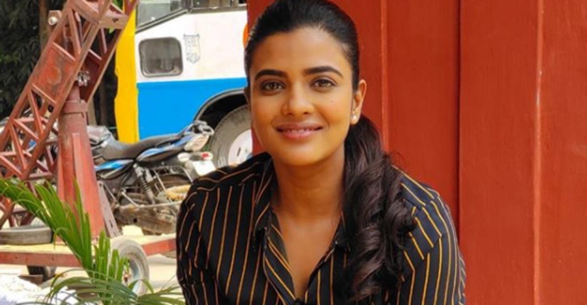 ఎన్టీఆర్ కి జంటగా భారీ పాన్ ఇండియన్ సినిమాలో ఛాన్స్ కొట్టేసిన ఐశ్వర్య రాజేష్ ..?