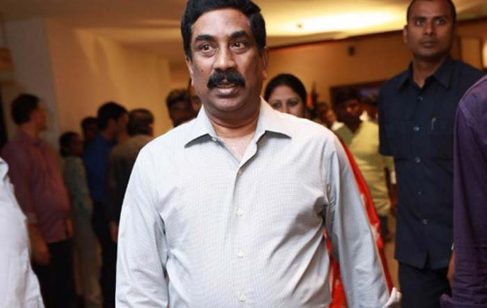 ఆంధ్ర జ్యోతి రాధాకృష్ణ మీద పెద్ద కేసు పెట్టబోతున్నారు??