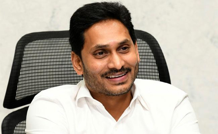 వైఎస్సార్ బాటలో సీఎం వైఎస్ జగన్ .. ఉగాది తర్వాత ప్రారంభం !