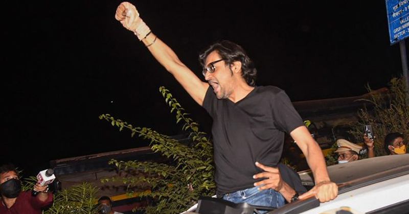 అర్ణబ్ బెయిల్ ఇస్తున్న సందేశం ఏమిటి”