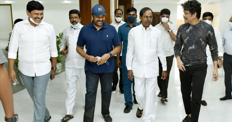 కేసీఆర్‌ను కలిసిన చిరు, నాగ్.. కారణం అదేనా?