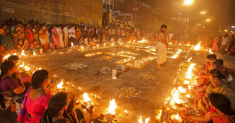 కార్తీక దీపం పెట్టేటప్పుడు ఈ శ్లోకం చెప్పండి !