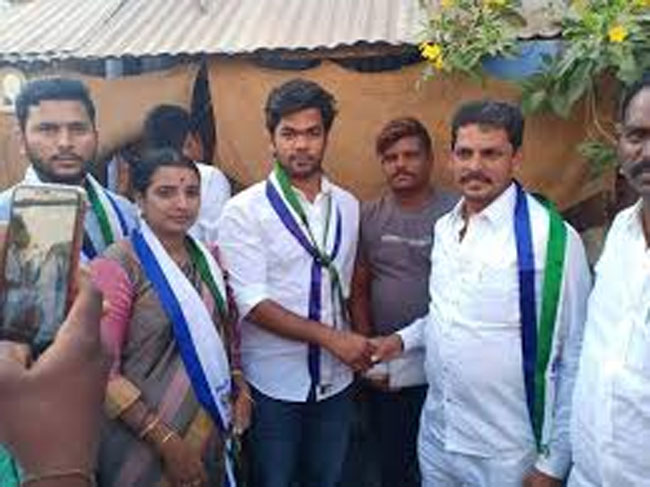 banaganapalli mla son