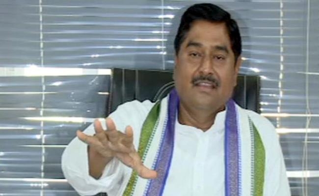 మంత్రి పదవి లేదు, చెప్తే వినే నాథుడు లేడు… దీంతో మౌనం  దాల్చిన ధర్మాన