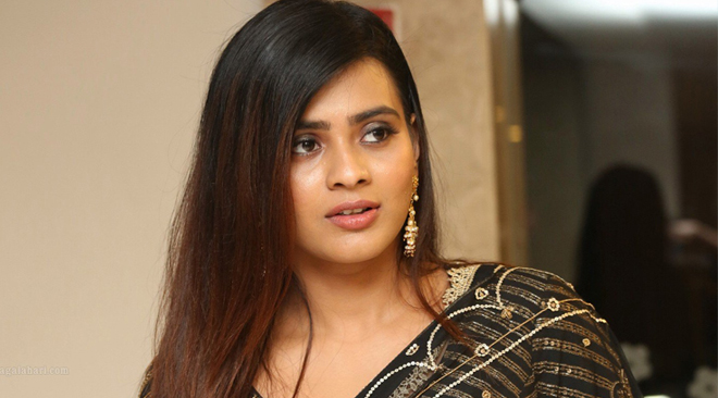 ఈ సినిమా హిట్ అయినా హెబ్బా పటేల్ మాత్రం అక్కడే ఉండిపోయింది ..?