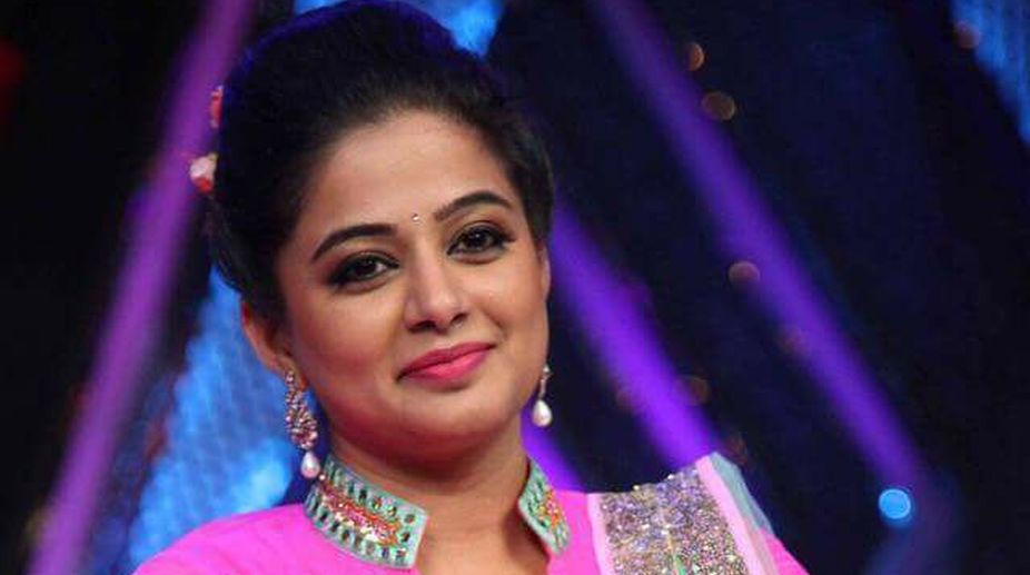 ఇప్పటికీ చెక్కు చెదరని అందం ..ఆ రెండు సినిమాలు రిలీజైతే వాళ్ళంతా ఔటే ..?