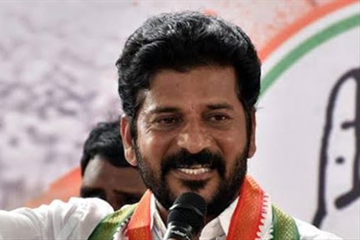 టీఆర్ఎస్ కు వ్యతిరేకంగా నేనొక్కడినే పోరాడుతున్నా.. రేవంత్ రెడ్డి