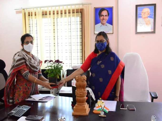 దివంగత కల్నల్ సతీమణికి సముచిత గౌరవం