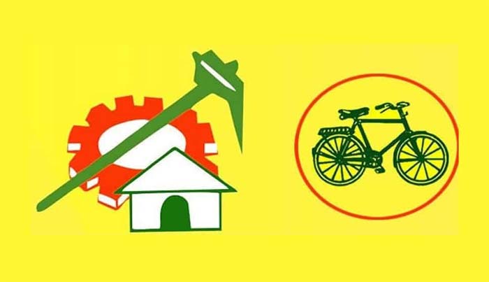 టీడీపీ ఫ్యాన్స్ తో పాటు చంద్రబాబు కూడా నమ్మలేకపోయాడు – పార్టీకి  ఆ జంట రాజీనామా !