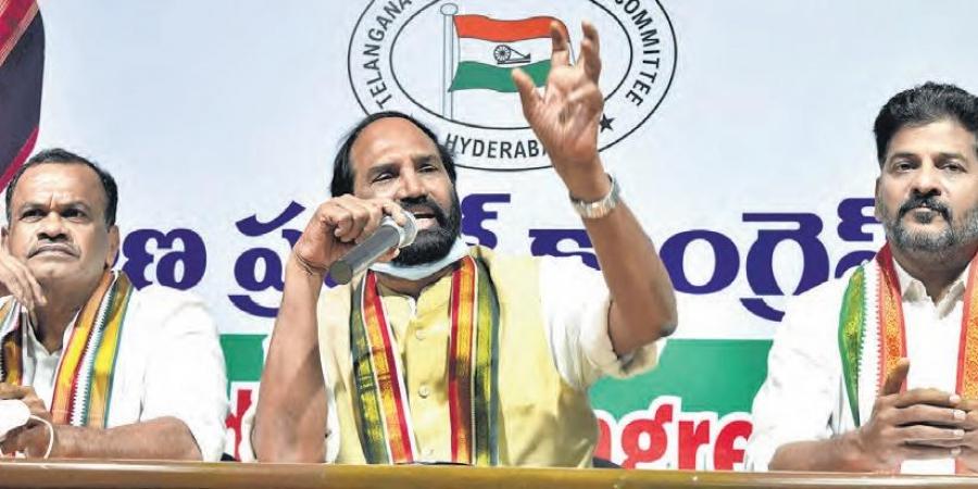 కాంగ్రెస్ లో భగ్గుమంటున్న అసమ్మతి.. గ్రేటర్ లో గరంగరం.. ఉత్తమ్, రేవంత్ కు ఘోర అవమానం..?