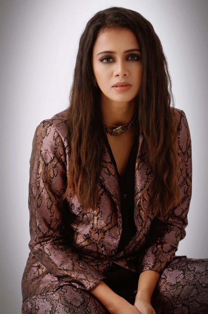 Anjana Rangan Beautiful Christmas  Dress Pics