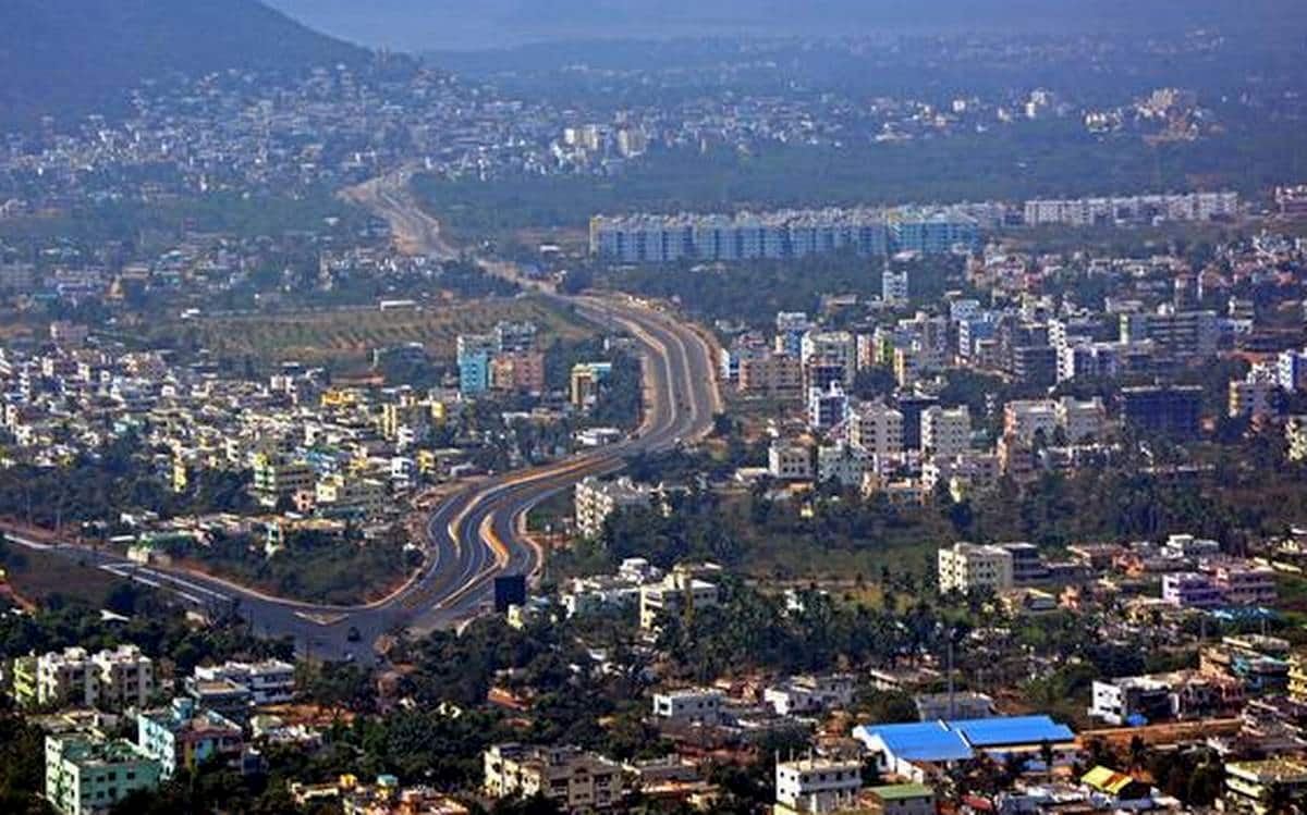 ఎగ్జిక్యూటివ్‌ క్యాపిటల్‌గా విశాఖ.. తెరవెనుక భరోసా ఎవరు.?