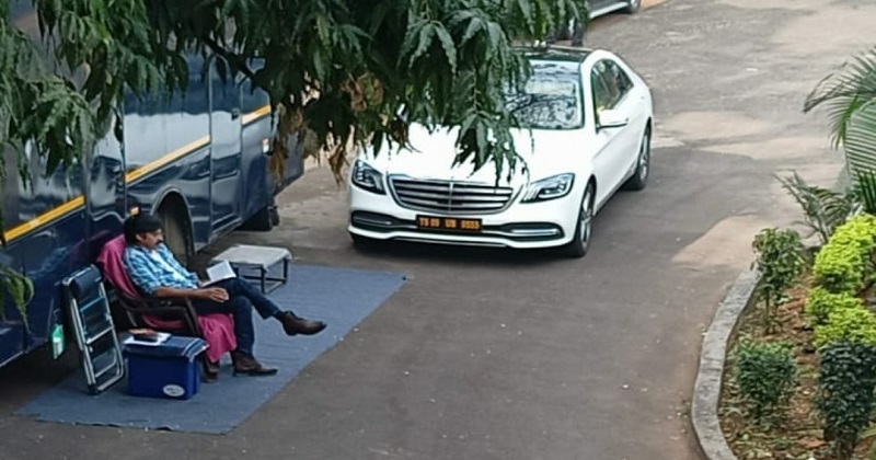 Pawan kalyan Reading book pic leaked from Vakeel saab