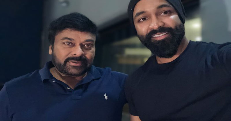 చిరంజీవిని క‌లిసిన మంచు హీరో.. ఎందుకు క‌లిసాడ‌నేది త్వ‌ర‌లో చెప్తాడ‌ట‌!