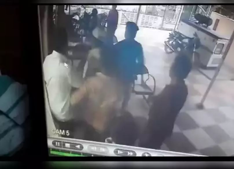 నిన్న అత్త .. నేడు మేనల్లుడు .. వీడియో వైరల్ !