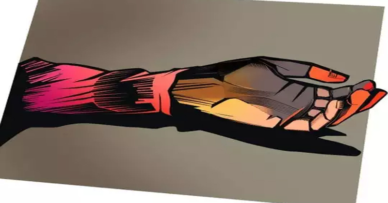 హైద‌రాబాద్‌లో దారుణం.. భ‌వ‌నంపై నుండి దూకి ఎడిట‌ర్ ఆత్మ‌హ‌త్య‌