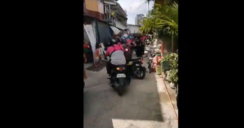 ఇంట‌ర్‌నెట్ స‌మ‌స్య‌.. ఒక్క ఆర్డ‌ర్ బుక్ చేస్తే ఇంటి ముందు ప్ర‌త్య‌క్షం అయిన 40 ఆర్డ‌ర్స్