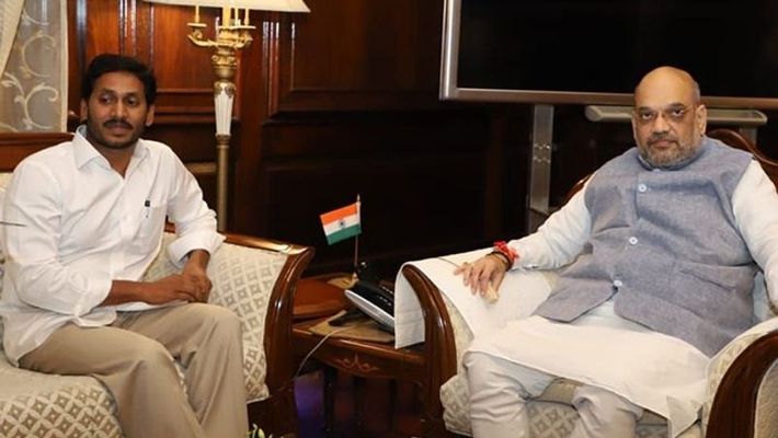 హస్తినకు బయల్దేరిన ఏపీ సీఎం వైఎస్ జగన్