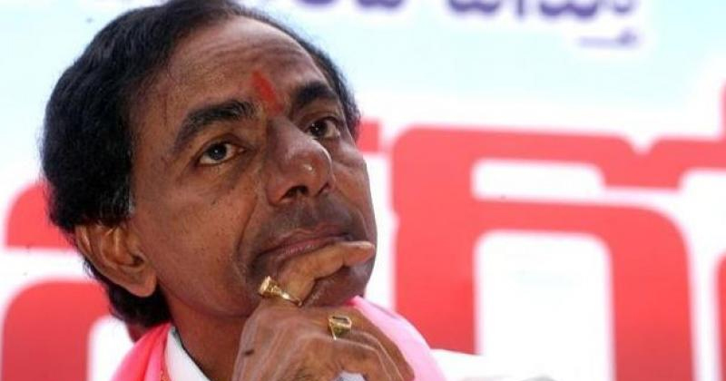 కేసీఆర్ కుటుంబానికి బ్యాడ్ టైం స్టార్ట్ అయ్యిందా!!