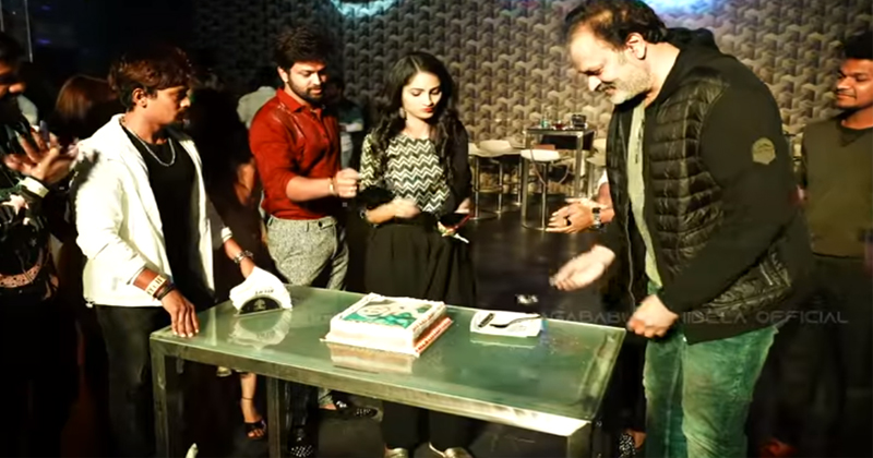 బిగ్‌ బాస్ కంటెస్టెంట్స్ తో మెగాబాస్ నాగబాబు పార్టీ.. వీడియో వైర‌ల్