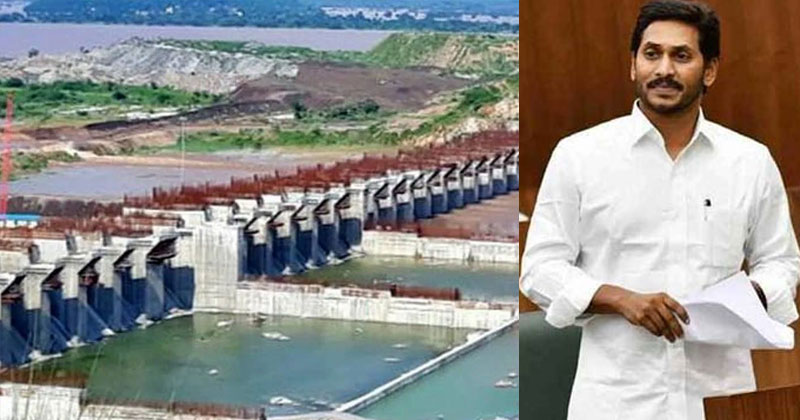 ‘వైఎస్సార్ కొడుకుగా చెబుతున్నా’ అంటూ జగన్ అనగానే అసెంబ్లీ మొత్తం సినిమా థియేటర్లా మారుమోగింది ! 