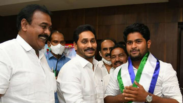 పవన్ కళ్యాణ్ కి  మరో షాక్ ఇచ్చిన జనసేన ఎమ్మెల్యే రాపాక వార ప్రసాద్