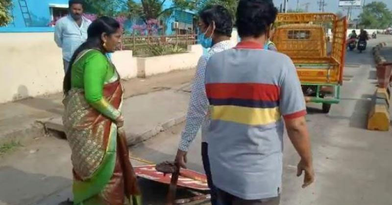 పదవులొచ్చాక వైఎస్‌ జగన్‌ పరువు తీస్తున్నారా.?